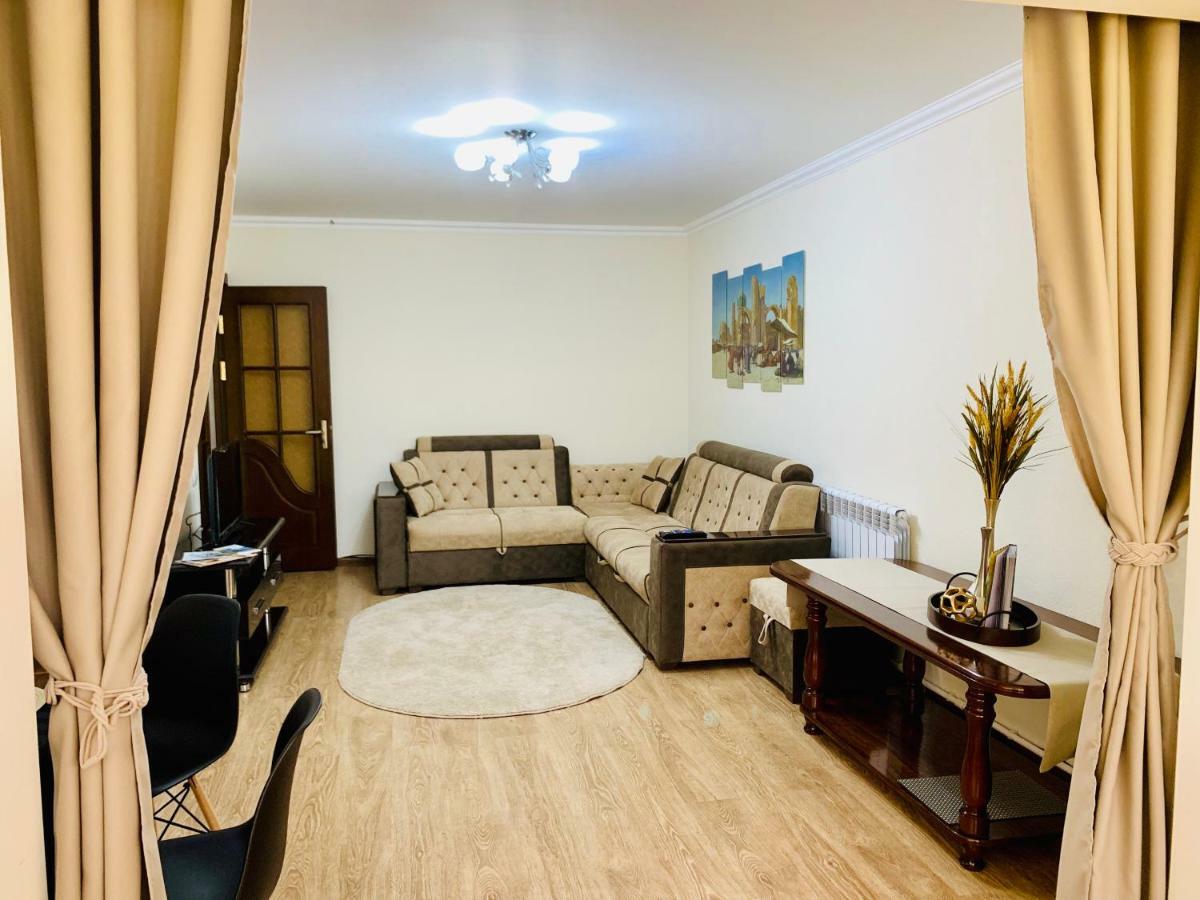 Samarkand Apartment מראה חיצוני תמונה